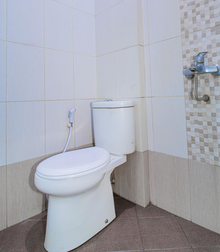 Bathroom 5, Lily Guest House, Malang