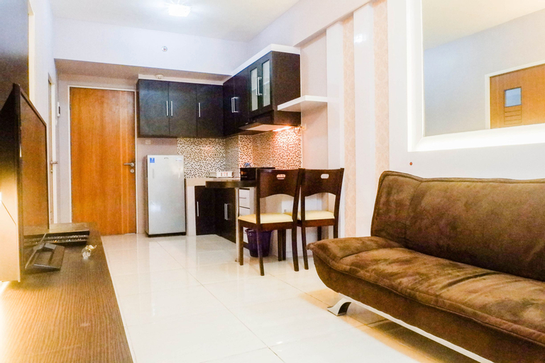 Best View and Comfy 2BR Apartment at Puncak Bukit Golf Surabaya By Travelio, Surabaya