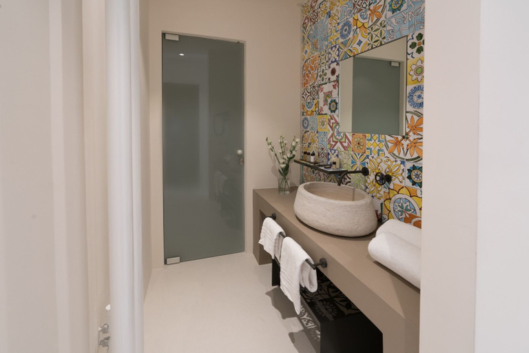Bathroom 3, Masseria Amastuola Wine Resort, Taranto
