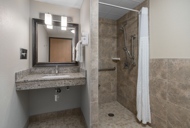 Bathroom 4, AmericInn by Wyndham Bemidji, Beltrami