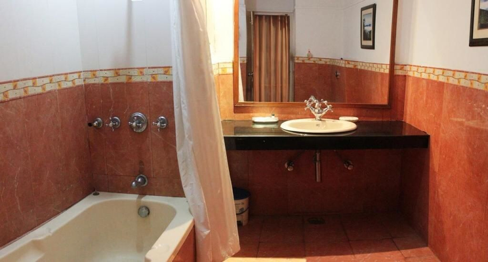 Bathroom 3, Hotel Opulence, Pathankot