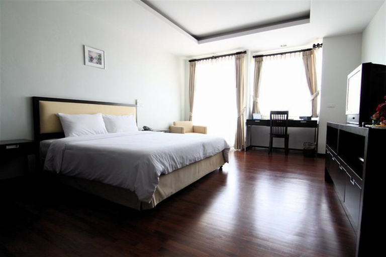 Bedroom 4, The Park 304, Sri Mahar Pho
