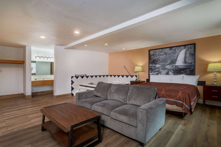Others 5, Super 8 by Wyndham The Dalles OR, Wasco