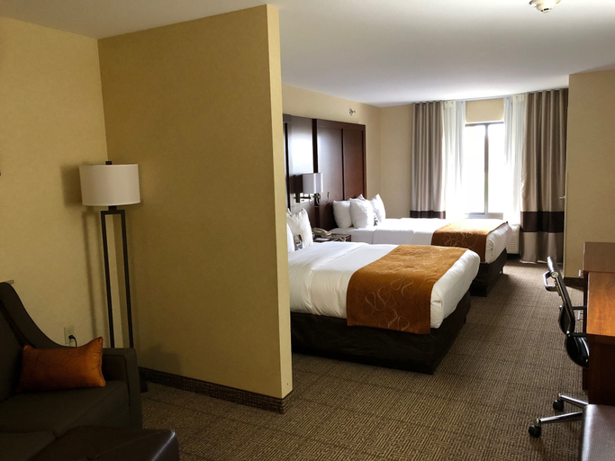 Bedroom 3, Comfort Suites Elkhart South, Elkhart