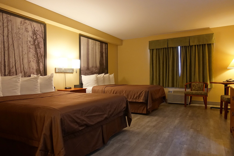 Bedroom 3, Super 8 by Wyndham Sault Ste Marie On, Algoma