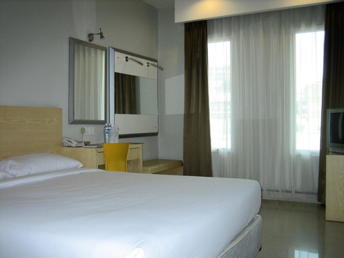 Bedroom 16