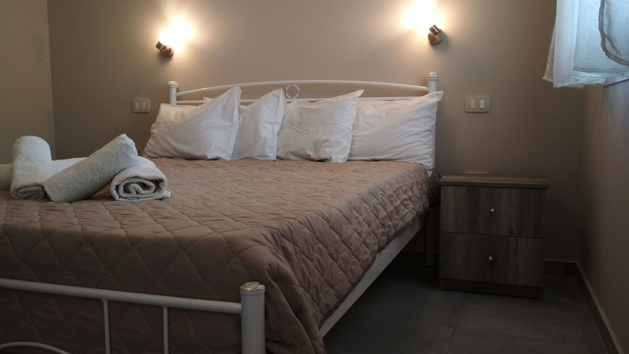 Bedroom 2, Casa De Rosa Studios & Apartments, Ionian Islands