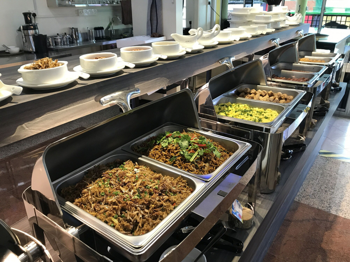 Food & Drinks 5, Pine Garden Hotel Kuching, Kuching