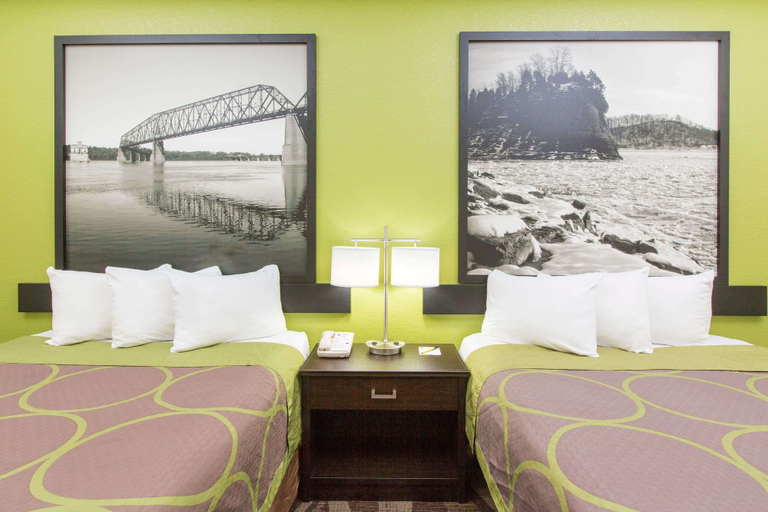 Bedroom 3, Super 8 by Wyndham Southaven, Desoto