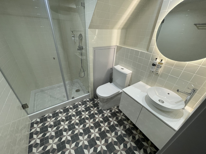 Bathroom 2, Top Porto, Porto