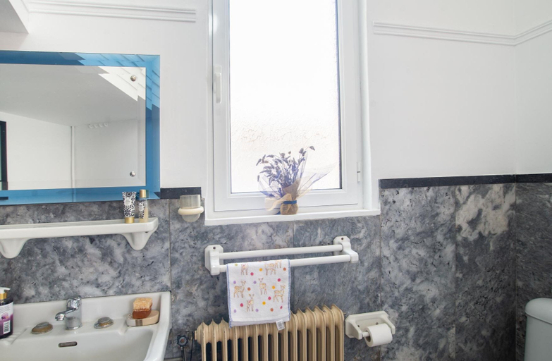 Bathroom 3, Classic Central Athinian Apartment, Attica