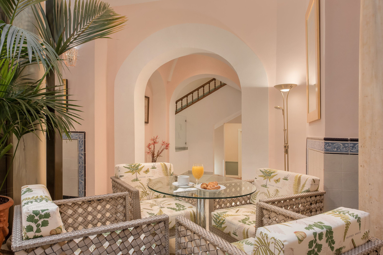 Food & Drinks 5, Hotel Anacapri, Granada