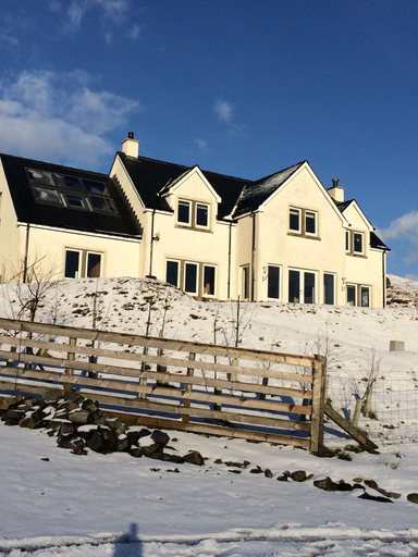 Exterior & Views, Lochedge Lodge, Eilean Siar