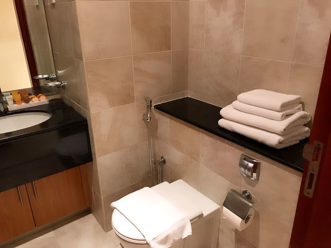 Room 5, Yanjoon Holiday Homes - Marina Heights, Dubai