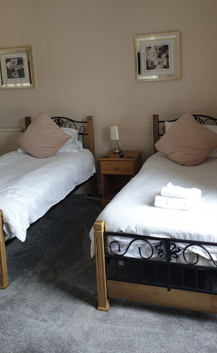 Bedroom 2, The George Washington, Lancashire
