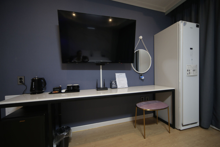 Others 5, Bestie Hotel, Gangseo