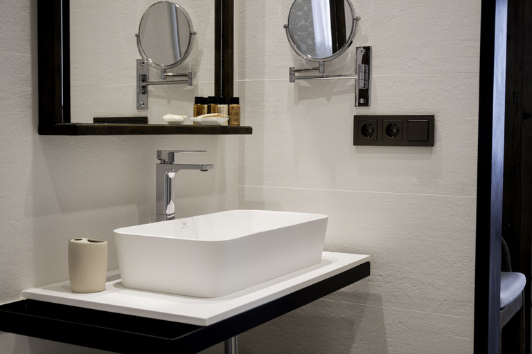 Bathroom 5, Hotel Sa Voga, Barcelona