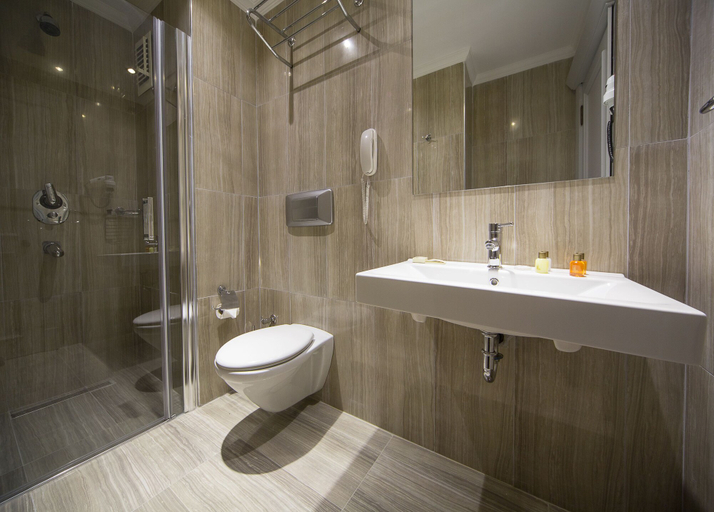 Bathroom 5, Semsan Hotel, Beşiktaş