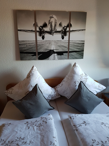 Bedroom 2, Hotel Restaurant Dragonerbau, Main-Kinzig-Kreis