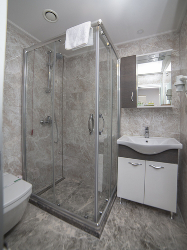 Bathroom 5, HHK Hotel Downtown, Fatih