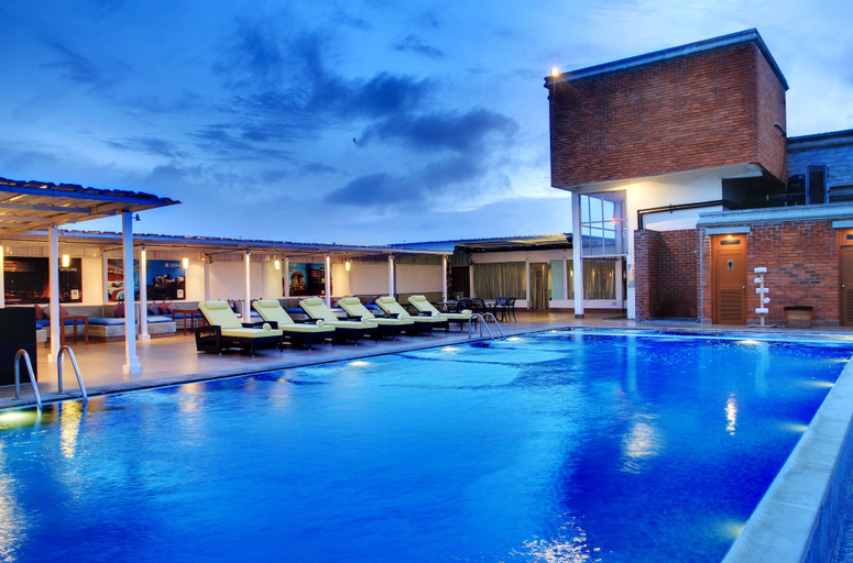 Sport & Beauty 2, Hotel Royal Orchid Bangalore, Bangalore