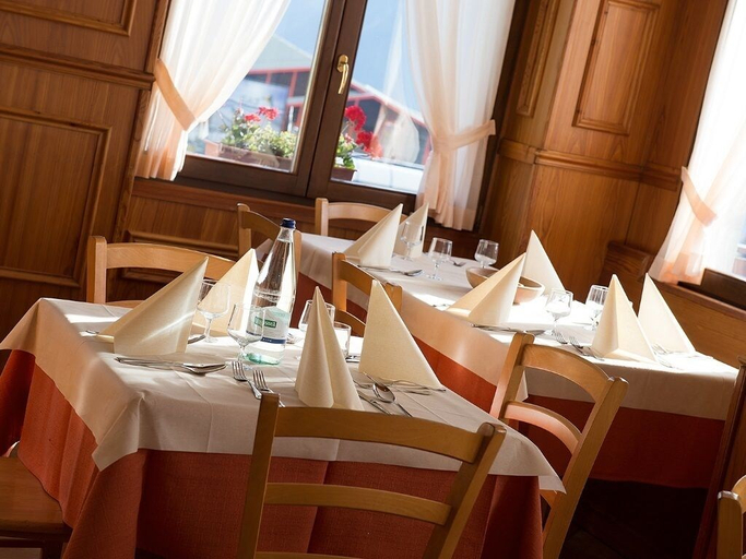 Food & Drinks 3, Hotel Gallo Cedrone, Sondrio