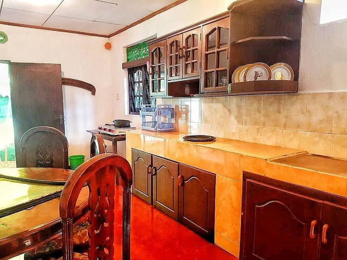 Others 5, Fernando Residence, Beruwala