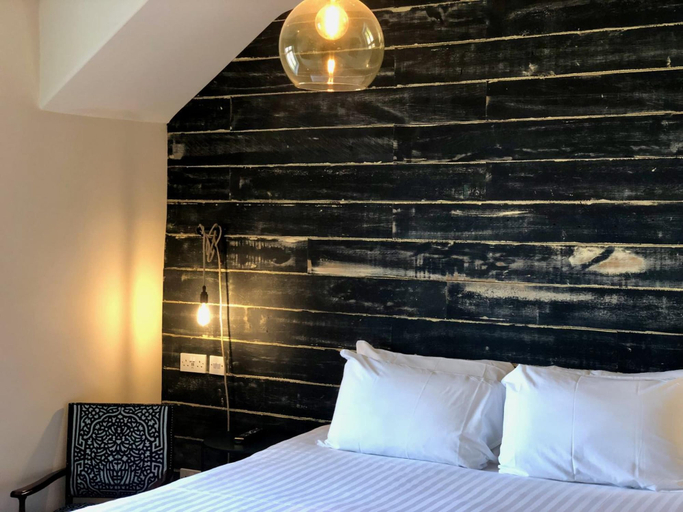 Bedroom 3, The Wheatsheaf, Cumbria