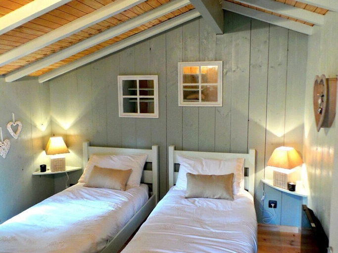 Bedroom 2, Au Fil de L'eau, Seine-Maritime