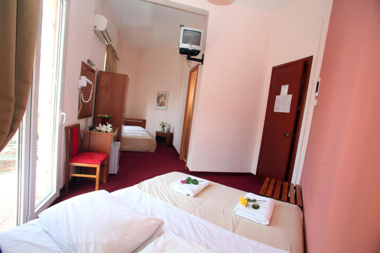 Bedroom 2, Emporikon, Central Macedonia