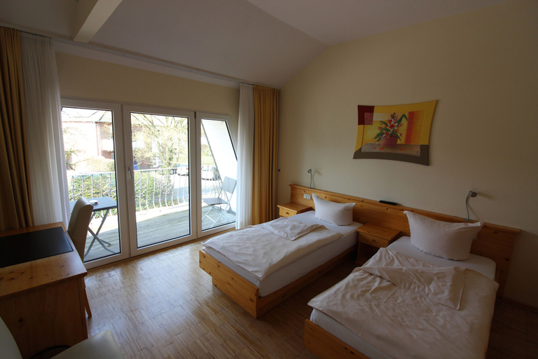Bedroom 3, Hotel - Restaurant Franziskaner am Markt, Cloppenburg