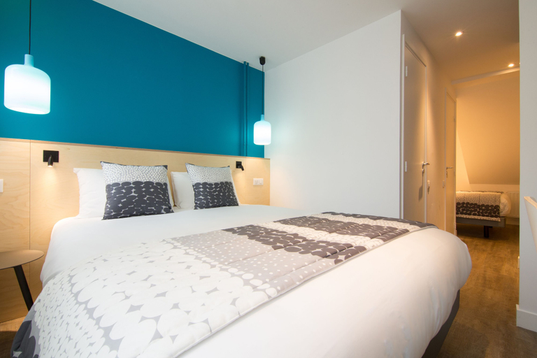 Bedroom 2, Hôtel La Régence, Hauts-de-Seine
