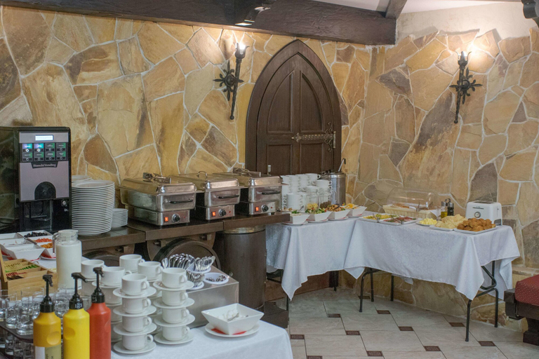 Food & Drinks 5, Hotel Verona, Sankt-Peterburg gorsovet