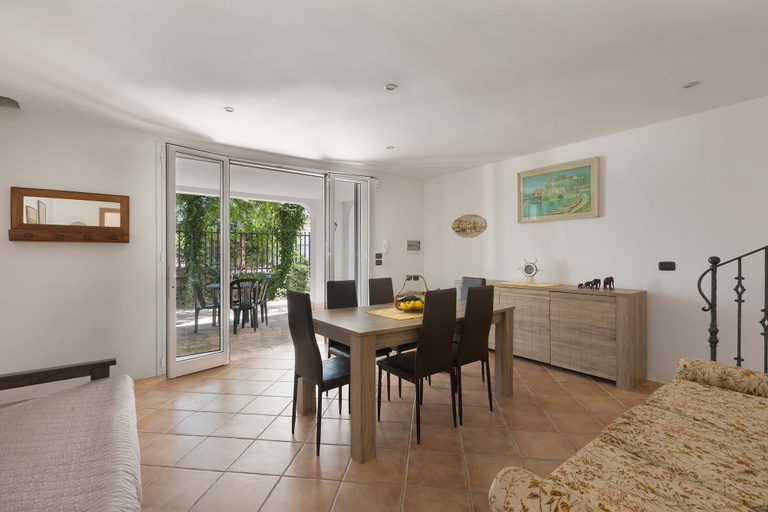Others 4, 2042 Villa Rossella Blu, Lecce