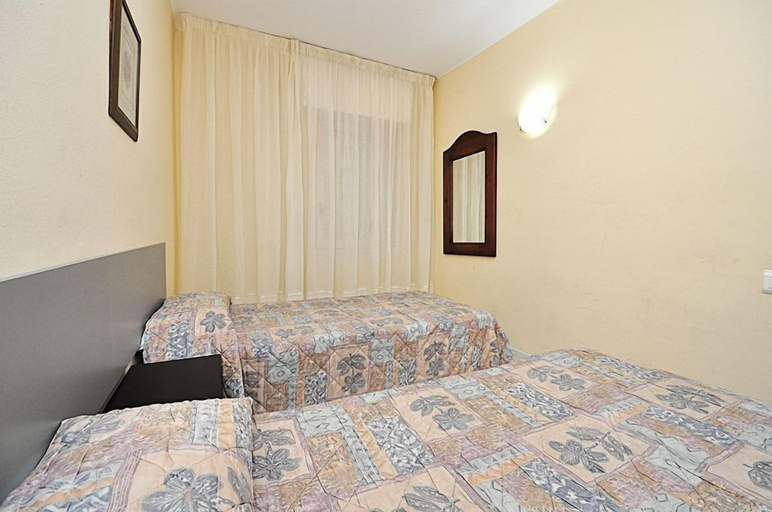 Bedroom 3, Apartment Cosfa, Girona
