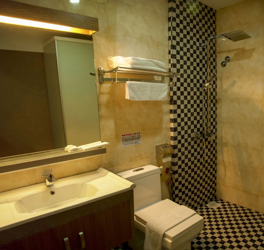 Bathroom 5, Avantgarde Hotel, Johor Bahru