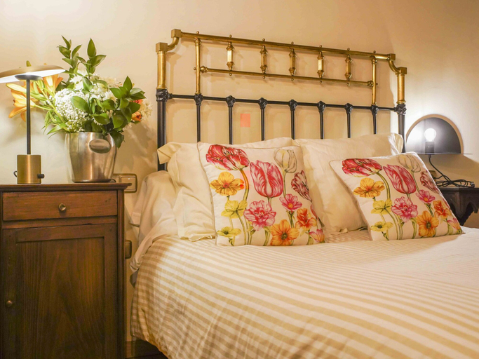 Bedroom 3, A parada das bestas, Lugo