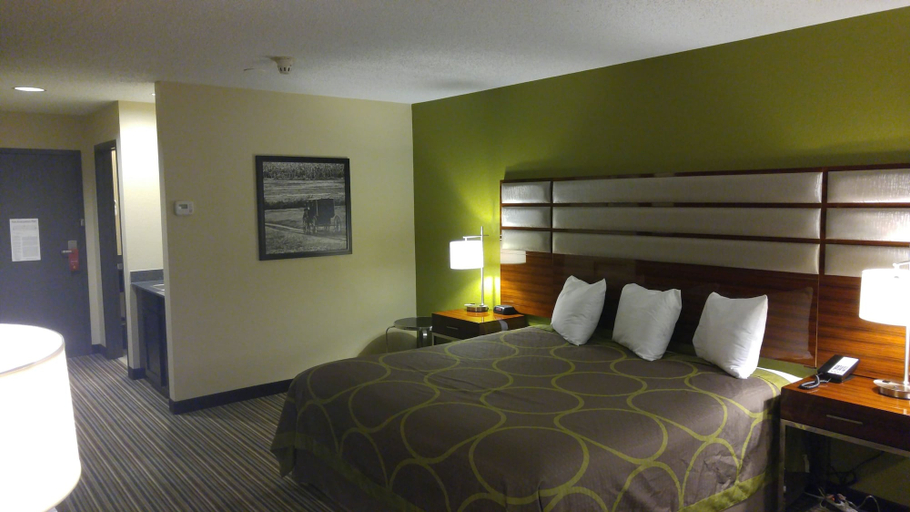 Bedroom 4, Super 8 by Wyndham Copley Akron, Summit