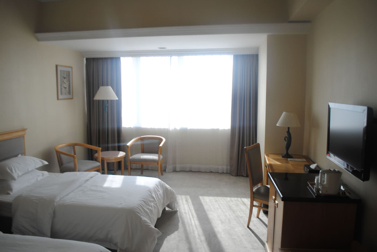 Bedroom 13