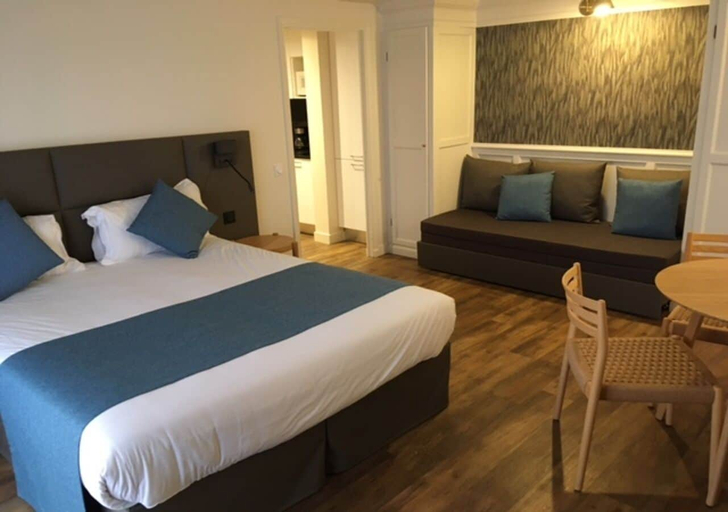 Bedroom 4, Résidence Carlton, Alpes-Maritimes