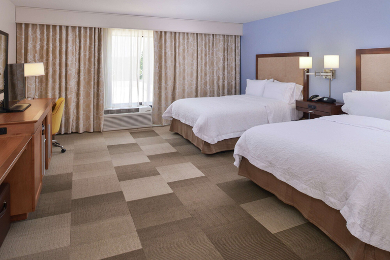 Bedroom 3, Hampton Inn & Suites by Hilton Lonoke, Lonoke