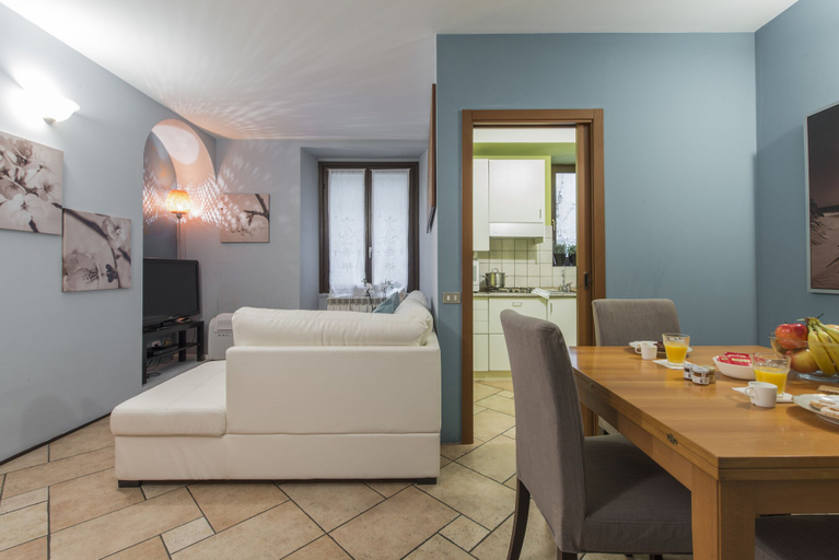 Others 4, BnButler - Corso Sempione 12, Milano
