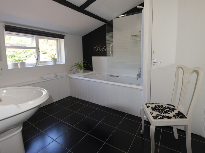 Bathroom 3, Regency Guest House, Norfolk