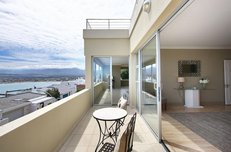 Others 4, Bayview Gordon's Bay, City of Cape Town