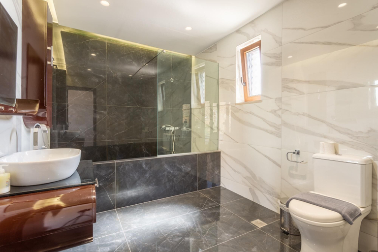 Bathroom 5, Villa Lulla, Crete
