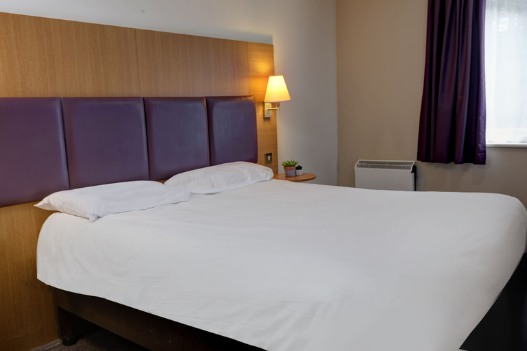 Bedroom 3, Orchid Hotel, Epsom (Surrey), Sure Collection by Best Western, Surrey