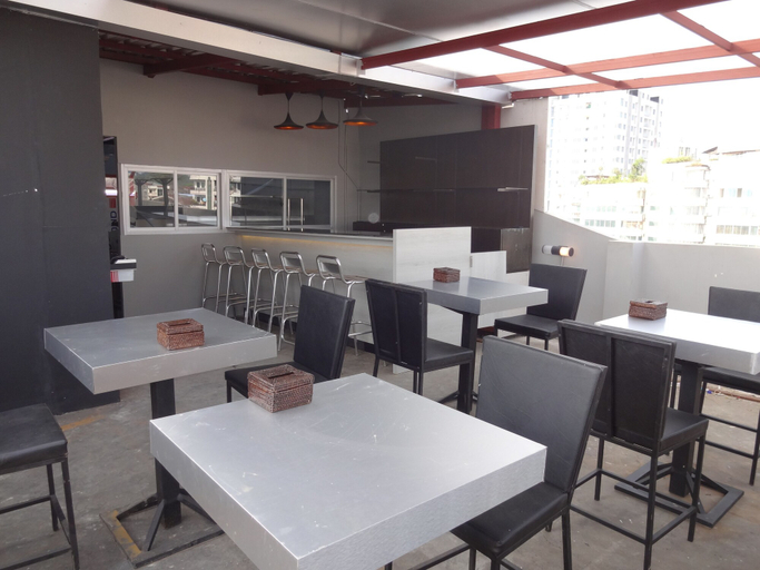 Food & Drinks 5, Hotel Mila Noa, Yangon