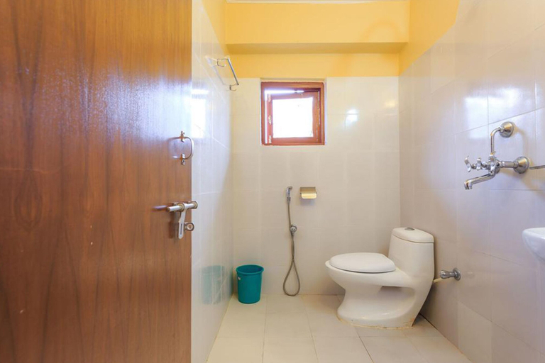 Bathroom, Hotel Venus, Gandaki
