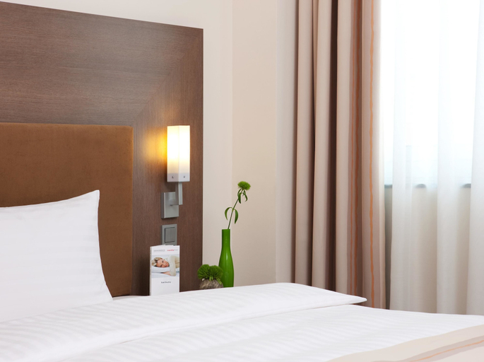 Bedroom 2, IntercityHotel Leipzig, Leipzig