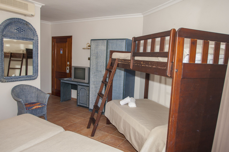 Bedroom 4, Hotel Comarruga Platja, Tarragona